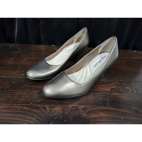 Easy Street Fabulous Pewter Pumps/Sz. 5M, EUC Like New - Picture 1 of 9
